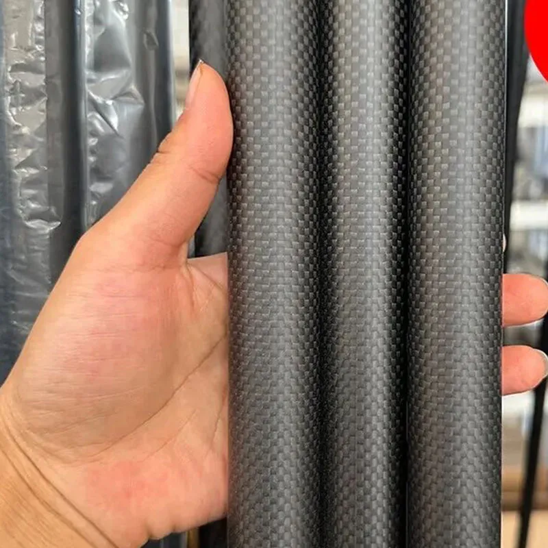 Углепластиковая круглая труба с полотняным переплетением (3)