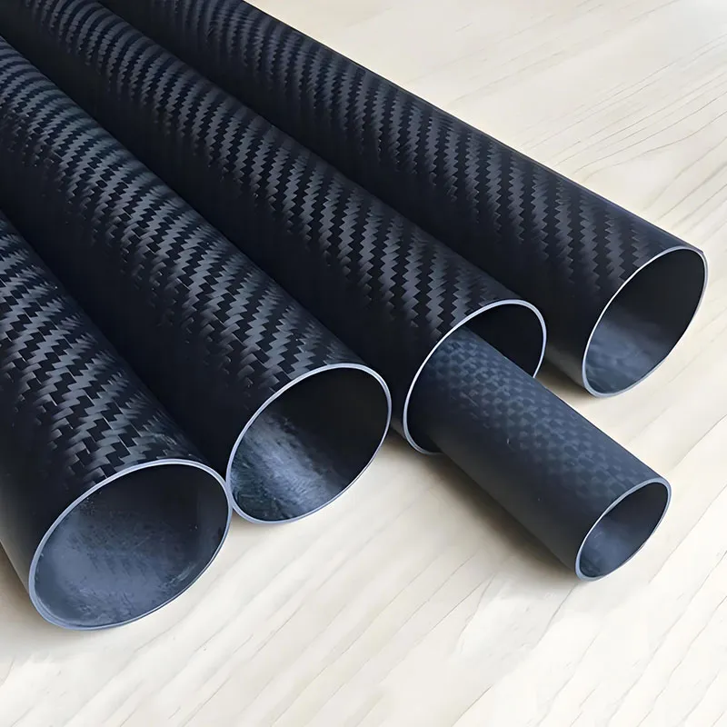 Углепластиковая круглая труба с саржевым переплетением (5)